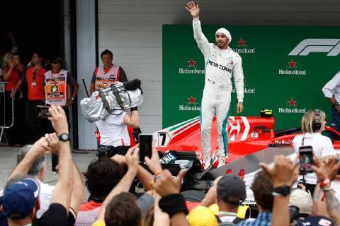 November 11, 2018 - Sao Paulo, Sao Paulo, Brazil - Sao Paulo, Sao Paulo, Brazil - Nov, 2018 - The english LEWIS HAMILTON Mercedes driver wins the Brazilian Grand Prix of Formula 1 at the Interlagos racetrack. Sao Paulo, Brazil, November 11, 2018. Lewis Hamilton wins Formula 1 Brazilian Grand Prix - ZUMAc168 20181111_zap_c168_012 Copyright: xMarceloxChellox