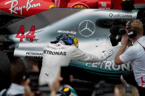 November 11, 2018 - Sao Paulo, Sao Paulo, Brazil - LEWIS HAMILTON, of Mercedes AMG Petronas celebrates after winning the first place of the Formula One 2018 Grand Prix of Brazil at Interlagos circuit, in Sao Paulo, Brazil on November 11. Formula One Grand Prix of Brazil 2018 winners - ZUMAl146 20181111_zaf_l146_038 Copyright: xPauloxLopesx