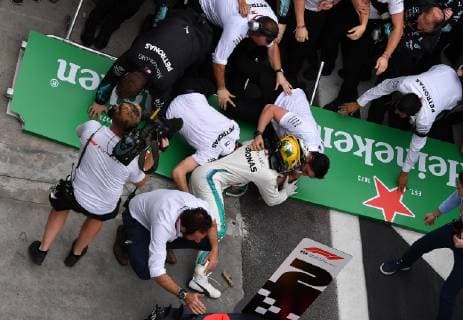 Lewis Hamilton; Mercedes Grand Prix, formula 1 GP, Brasilien in Sao Paulo Interlagos, 11.11.2018 Photo:mspb Jerry Andre Lewis Hamilton; formula 1 GP, Brasilien 2018
