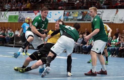 v.li.: Patrick Schmidt (DJK Rimpar Wölfe), Markus Hagelin (HSC 2000 Coburg), Benjamin Herth (DJK Rimpar Wölfe), Patrick Gempp (DJK Rimpar Wölfe), DKB 2. Handball-Bundesliga, DJK Rimpar Wölfe - HSC 2000 Coburg,