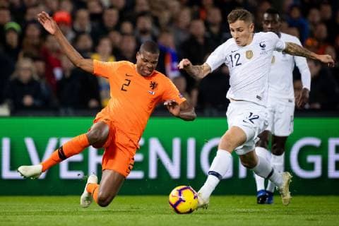Denzel Dumfries of Holland, Lucas Digne of France during the UEFA Nations League A group 1 qualifying match between The Netherlands and France at stadium De Kuip on November 16, 2018 in Rotterdam, The Netherlands UEFA Nations League A group 1 2018 2019 xVIxVIxImagesx xTomxBodexMultimediaxIVx 12796646