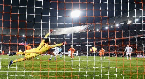 ROTTERDAM, Stadium de Kuip, 16-11-20-18, football, season 2018 2019, Georginio Wijnaldum scores 1-0 during the Nations League game Netherlands - France Netherlands - France  x2625569x