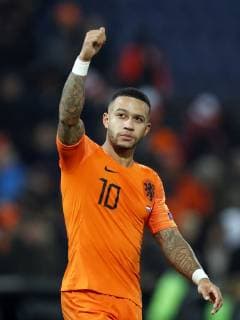 Fußball, Nations League, Niederlande - Frankreich Memphis Depay of Holland during the UEFA Nations League A group 1 qualifying match between The Netherlands and France at stadium De Kuip on November 16, 2018 in Rotterdam, The Netherlands UEFA Nations League A group 1 2018 2019 xVIxVIxImagesx xMauricexvanxSteenxIVx 12798727