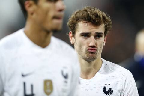 Fußball, Nations League, Niederlande - Frankreich (L-R) Raphael Varane of France, Antoine Griezmann of France during the UEFA Nations League A group 1 qualifying match between The Netherlands and France at stadium De Kuip on November 16, 2018 in Rotterdam, The Netherlands UEFA Nations League A group 1 2018 2019 xVIxVIxImagesx xMauricexvanxSteenxIVx 12798813