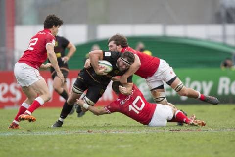 Deutschland - Kanada, WM-Qualifikationsspiel Qualifikationsspiel zum Rugby World Cup 2019 in Japan zwischen Deutschland und Kanada am 17.11.2018 in Marseille. Kein Durchkommen fuer Jarrid Els (Deutschland, 8), der von drei Kanadiern gestoppt wird., Marseille Bouches-du-Rhone Frankreich Stade Delort