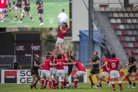 Deutschland - Kanada, WM-Qualifikationsspiel Qualifikationsspiel zum Rugby World Cup 2019 in Japan zwischen Deutschland und Kanada am 17.11.2018 in Marseille. Unbedraengt von der deutschen Mannschaft faengt Kyle Baillie (Canada, 6) den Gasseneinwurf., Marseille Bouches-du-Rhone Frankreich Stade Delort