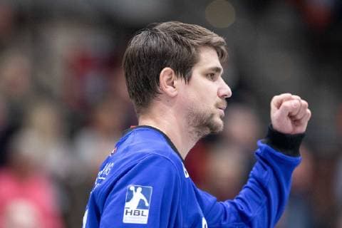 Luebbecke, Deutschland 17.11.2018: 2. Handball Bundesliga - 2018 2019 - TuS-N-Luebbecke vs. HC Rhein Vikings Torwart Peter Tatai (Luebbecke) Luebbecke Nordrhein-Westfalen Deutschland Merkur Arena