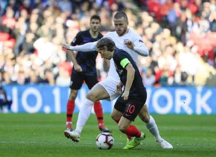 18th November 2018, Wembley Stadium, London, England; UEFA Nations League football, England versus Croatia; Eric Dier of England and Luka Modric of Croatia challenge for the ball  ActionPlus12081145 ConorxMolloy