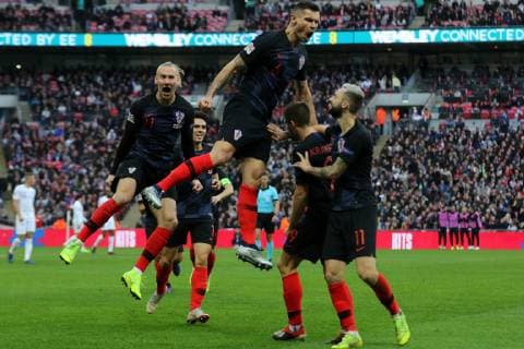 Domagoj Vida and Dejan Lovren celebrate by jumping for joy after Andrej Kramaric scores Croatia s opening goal during the Nations League A Group 4 international match L?nderspiel between England and Croatia at Wembley Stadium, London, England on 18 November 2018. Copyright: xPaulxDennisx PMI-2412-0015