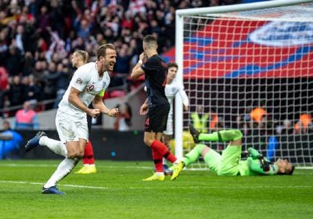 Harry Kane of England scores the winning goal past Goalkeeper Lovre Kalinic of Croatia during the UEFA Nation League Group Stage match between England and Croatia at Wembley Stadium, London, England on 18 November 2018. Copyright: xLiamxMcAvoyx 21980081