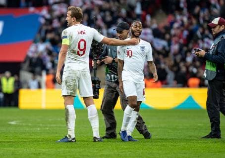 Harry Kane of England celebrates at the final whistle with Raheem Sterling during the UEFA Nation League Group Stage match between England and Croatia at Wembley Stadium, London, England on 18 November 2018. Copyright: xLiamxMcAvoyx 21980119