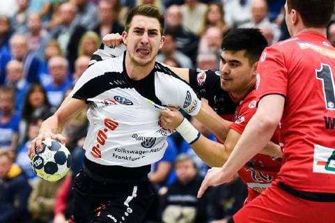 18.11.2018, xpsx, Handball 3.Liga, HSG Hanau - HC Erlangen II v.l. Marc Strohl (Hanau) Hanau Hessen Deutschland (DEU)