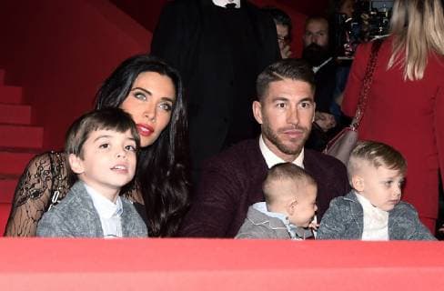 El caballo del futbolista Sergio Ramos del Real Madrid, se ha proclamado Campeón del Mundo 2018 en el Salón Internacional del Caballo (SICAB) que se está celebrando estos días en Sevilla. Sergio Ramos acompanado por su mujer Pilar Rubio y de sus hijos The horse of Sergio Ramos has been awarded as the champion of the world 2018 at SICAB celebrated in Sevilla. The wife Pilar Rubio and the children was together with Sergio in this event  xx xx