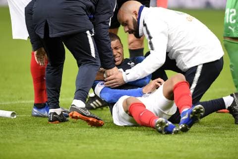 Fußball, Frankreich - Uruguay 10 KYLIAN MBAPPE (FRA) - DECEPTION - BLESSURE FOOTBALL : France vs Uruguay - Match Amical - 20 11 2018 AnthonyBIBARD FEP Panoramic 