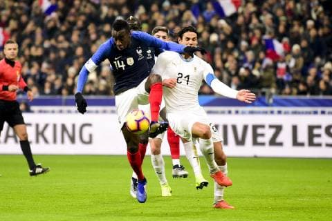 Fußball, Frankreich - Uruguay Blaise Matuidi (France) vs Edinson Cavani (Uruguay) FOOTBALL : France vs Uruguay - Match Amical - St Denis - 20 11 2018 JBAutissier Panoramic 