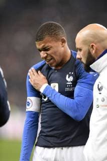 Fußball, Frankreich - Uruguay 10 KYLIAN MBAPPE (FRA) - DECEPTION - BLESSURE FOOTBALL : France vs Uruguay - Match Amical - 20 11 2018 AnthonyBIBARD FEP Panoramic 
