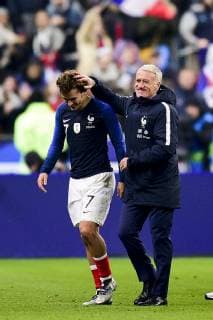 joie des joueurs de l equipe de France en fin de match Antoine Griezmann (France) Didier Deschamps - entraineur (France) FOOTBALL : France vs Uruguay - Match Amical - St Denis - 20 11 2018 JBAutissier Panoramic 