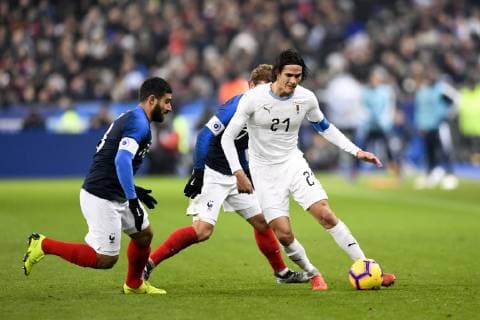 21 EDINSON CAVANI (URU) - 18 NABIL FEKIR (FRA) FOOTBALL : France vs Uruguay - Match Amical - 20 11 2018 AnthonyBIBARD FEP Panoramic 