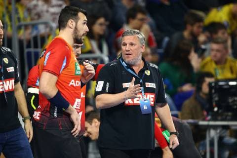 Nikolaj Jacobsen (Trainer Rhein Neckar Loewen) und Gedeon Guardiola (Rhein Neckar Loewen), Rhein Neckar Loewen vs Telekom Veszprem HC, EHF Champions League, 21.11.2018, Foto Eibner Rhein Neckar Loewen vs Telekom Veszprem HC, EHF Champions League, 21.11.2018 Mannheim Copyright: xEIBNER Alexander_Neisx EP_ANS