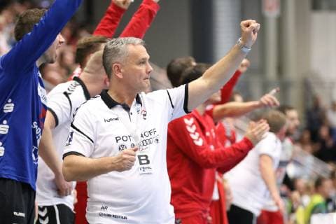 Jubel bei Kay Rothenpieler (Trainer ASV Hamm-Westfalen), ASV Hamm-Westfalen vs VfL Eintracht Hagen, Handball, 2. Bundesliga, 24.11.2018, ASV Hamm-Westfalen vs VfL Eintracht Hagen, Handball, 2. Bundesliga, 24.11.2018 Hamm Copyright: xEibner Jan_Strohdiekx EP_JSK