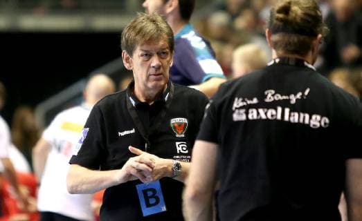25.11.2018, Handball - EHF-Pokal - 3.Runde - 6.Spieltag - Fuechse Berlin - Aalborg Handbold Bild: Trainer Velimir Petkovic (Fuechse Berlin) Handball - EHF-Pokal - 3.Runde - 6.Spieltag - Fuechse Berlin - Aalborg Handbold