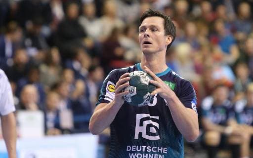 25.11.2018, Handball - EHF-Pokal - 3.Runde - 6.Spieltag - Fuechse Berlin - Aalborg Handbold Bild: Hans Lindberg (Fuechse Berlin) Handball - EHF-Pokal - 3.Runde - 6.Spieltag - Fuechse Berlin - Aalborg Handbold