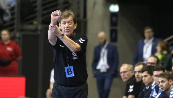 25.11.2018, Handball - EHF-Pokal - 3.Runde - 6.Spieltag - Fuechse Berlin - Aalborg Handbold Bild: Trainer Velimir Petkovic (Fuechse Berlin) Handball - EHF-Pokal - 3.Runde - 6.Spieltag - Fuechse Berlin - Aalborg Handbold