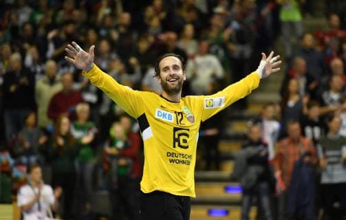 Silvio Heinevetter (Torwart Füchse), jubelt nach einem gehaltenen Wurf Füchse Berlin-DEN Aalborg Handbold EHF Cup, 2013 2014, Herren, Männer, men, Handball, Deutschland, Germany, Max-Schmeling-Halle Berlin, 25.11.2018