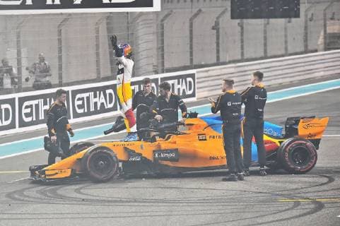 25.11.2018, xekx, Formel 1 FIA, Großer Preis von Abu Dhabi - 2018 Rennen emspor, Letztes F1 Rennen Fernando Alonso (ESP 14), McLaren Honda (DFL DFB REGULATIONS PROHIBIT ANY USE OF PHOTOGRAPHS as IMAGE SEQUENCES and or QUASI-VIDEO) Abu Dhabi