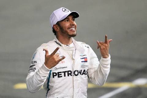25th November 2018, Yas Marina, Abu Dhabi, United Arab Emirates; Etihad Airways Formula 1 Grand Prix of Abu Dhabi, race day; Mercedes AMG Petronas Motorsport, Lewis Hamilton wins the race and celebrates his 11th season win  ActionPlus12083002 Octane