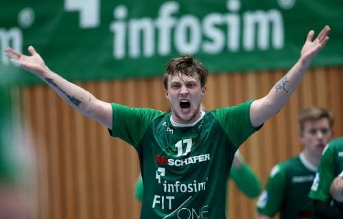 Deutschland, Würzburg, s.Oliver Arena, 25.11.2018, Handball - 2. Bundesliga - DJK Rimpar Woelfe - TuS N-Luebbecke Bild: v. l. Patrick Schmidt (DJK Rimpar Wölfe, 17) Jubel Copyright: HMBxMedia xHeikoxBecker