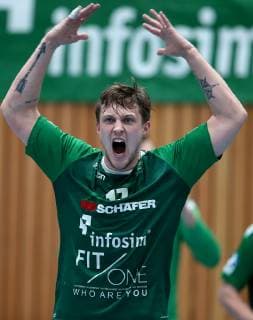 Deutschland, Würzburg, s.Oliver Arena, 25.11.2018, Handball - 2. Bundesliga - DJK Rimpar Woelfe - TuS N-Luebbecke Bild: v. l. Patrick Schmidt (DJK Rimpar Wölfe, 17) Jubel Copyright: HMBxMedia xHeikoxBecker