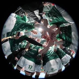 Deutschland, Würzburg, s.Oliver Arena, 25.11.2018, Handball - 2. Bundesliga - DJK Rimpar Woelfe - TuS N-Luebbecke Bild: v. l. Mannschaftskreis Copyright: HMBxMedia xHeikoxBecker