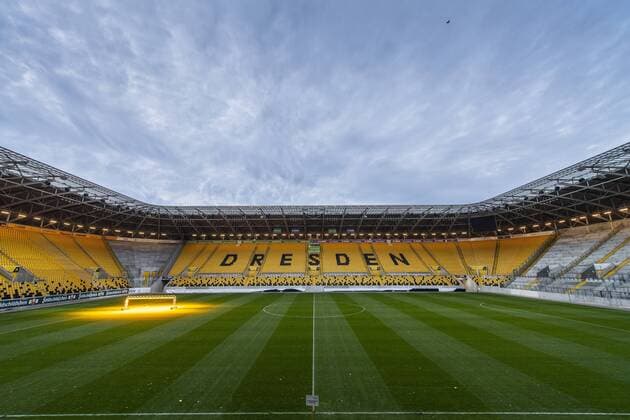 Fußball, Stadiongeschichte SG Dynamo Dresden Blick in das Rudolf-Harbig-Stadion in Dresden am Donnerstag (08.11.2018).
