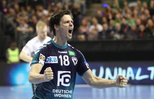 25.11.2018, Handball - EHF-Pokal - 3.Runde - 6.Spieltag - Fuechse Berlin - Aalborg Handbold Bild: Hans Lindberg (Fuechse Berlin) Handball - EHF-Pokal - 3.Runde - 6.Spieltag - Fuechse Berlin - Aalborg Handbold