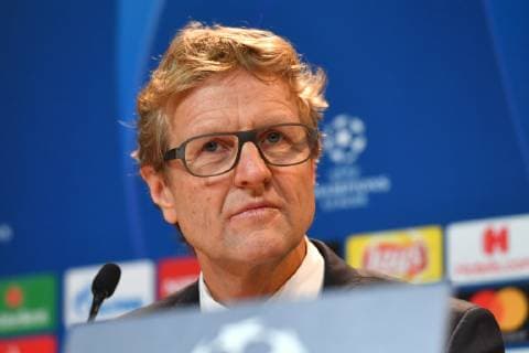 Dieter NICKLES (Pressesprecher FC Bayern), Einzelmotiv,Portraet,Portrait,Porträt. Pressekonferenz FC Bayern Muenchen vor dem Champions League Spiel gegen Benfica Lissabon, Fussball,am 26.11.2018,.