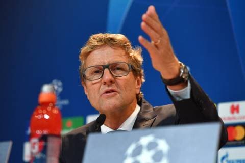 Dieter NICKLES (Pressesprecher FC Bayern), Einzelmotiv,Portraet,Portrait,Porträt.Gestik, Pressekonferenz FC Bayern Muenchen vor dem Champions League Spiel gegen Benfica Lissabon, Fussball,am 26.11.2018,.