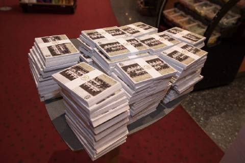 Autogrammkarten wurden verteilt, Kino-Premiere, Mehr als nur 90 Minuten, Fussball, Veranstaltung, 26.11.2018 Augsburg Bayern Deutschland