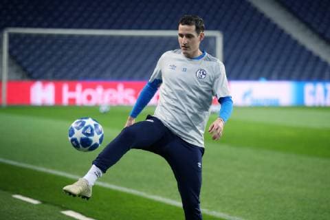 27.11.2018, Fussball, Saison 2018 2019, Champions League, 5. Spieltag - FC Schalke 04 Pressekonferenz + Abschlusstraining Sebastian Rudy (FC Schalke 04) Porto Estadio do Dragao Portugal