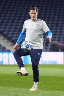 27.11.2018, Fussball, Saison 2018 2019, Champions League, 5. Spieltag - FC Schalke 04 Pressekonferenz + Abschlusstraining Sebastian Rudy (FC Schalke 04) Porto Estadio do Dragao Portugal