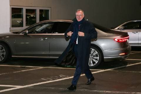 Vorstandsvorsitzender Karl-Heinz Rummenigge (FC Bayern Muenchen) kommt am Parkplatz der Allianz Arena an, FC Bayern Muenchen vs. Benfica Lissabon, Fussball, Vorrunde, Champions League, 27.11.2018 Muenchen Bayern Deutschland