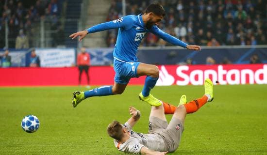 Kerem DERIMBAY (10, 1899 Hoffenheim). Oleg Danchenko (94, Schachtar Donezk), UEFA Champions League, TSG 1899 Hoffenheim vs. Schachtar Donezk, Groupe F, 5. Matchday, November 27 2018, Wirsol Rhein Neckar Arena, Germany, YmdY, ** DFL DFL regulations prohibit any use of photographs as image sequences and or quasi-video. ** TSG 1899 Hoffenheim - Schachtar Donezk