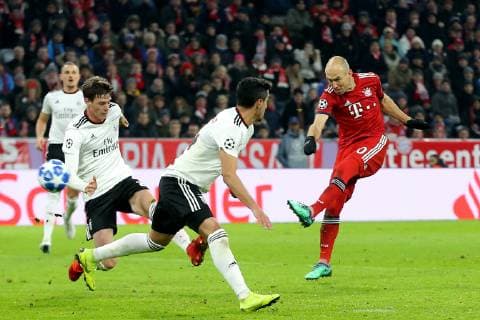 Arjen Robben (FC Bayern Muenchen 10) mit dem Torschuss zum 2:0, FC Bayern Muenchen vs. Benfica Lissabon, Fussball, Champions League Gruppenphase, 27.11.2018 FC Bayern Muenchen vs. Benfica Lissabon, Fussball, Champions League Gruppenphase, 27.11.2018 Muenchen Copyright: xLanger Eibner-Pressefotox EP_HLR