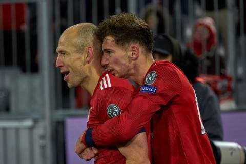 Munich, Germany 27.11.2018, UEFA Champions League - 2018 19 Season, Gruppenphase - Gruppe E - 5. Spieltag, FC Bayern Muenchen - Benfica Lissabon, jubelt, Torjubel zum 1:0 von Arjen Robben (FCB) und Leon Goretzka (FCB) ( DeFodi501