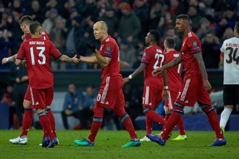 Munich, Germany 27.11.2018, UEFA Champions League - 2018 19 Season, Gruppenphase - Gruppe E - 5. Spieltag, FC Bayern Muenchen - Benfica Lissabon, jubelt, Torjubel zum 2:0 von Rafinha (FCB), Arjen Robben (FCB) und Jerome Boateng (FCB) ( DeFodi501