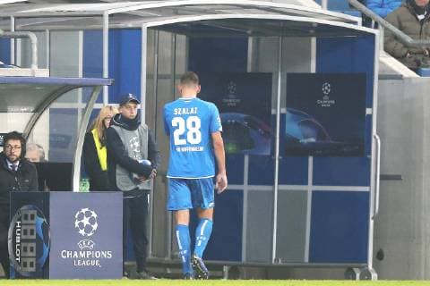 27.11.2018, xtvx, Fussball UEFA Champions League, TSG 1899 Hoffenheim - Schachtar Donezk emspor, v.l. Gelbe Karte, yellow card Rote Karte, red card Adam Szalai (TSG 1899 Hoffenheim) (DFL DFB REGULATIONS PROHIBIT ANY USE OF PHOTOGRAPHS as IMAGE SEQUENCES and or QUASI-VIDEO) Sinsheim