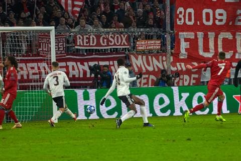 Munich, Germany 27.11.2018, UEFA Champions League - 2018 19 Season, Gruppenphase - Gruppe E - 5. Spieltag, FC Bayern Muenchen - Benfica Lissabon, Franck Ribery (FCB) erzielt das 5:1 ( DeFodi501