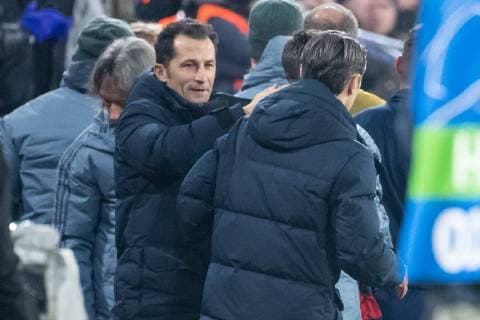 27.11.2018, xkvx, Fussball UEFA Champions League, FC Bayern Muenchen - Benfica Lissabon emspor, v.l. Sportdirektor Hasan Salihamidzic (FCB - FC Bayern Muenchen), Trainer Niko Kovac (FCB - FC Bayern Muenchen) jubelt nach dem Spiel (DFL DFB REGULATIONS PROHIBIT ANY USE OF PHOTOGRAPHS as IMAGE SEQUENCES and or QUASI-VIDEO) Muenchen