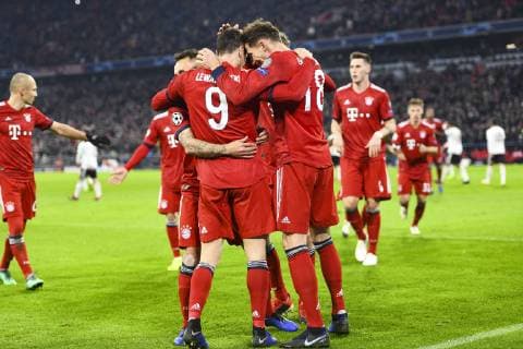 FC Bayern Muenchen vs. Benfica Lissabon, Allianz Arena Muenchen. 27.11.2018 Im Bild: Robert Lewandowski, Leon Goretzka Â