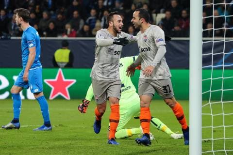 v.li.: Maycon de Andrade Barberan (Donezk, 27), Torschütze Ismaily Goncalves dos Santos (Donezk, 31), jubeln über das Tor zum 0:1, Jubel, Torjubel, Torerfolg, celebrate the goal, goal, celebration, Jubel ueber das Tor, optimistisch, Spielszene, Highlight, Action, Aktion, Fussball, UEFA Champions League, TSG 1899 Hoffenheim - FK Schachtar Donezk,